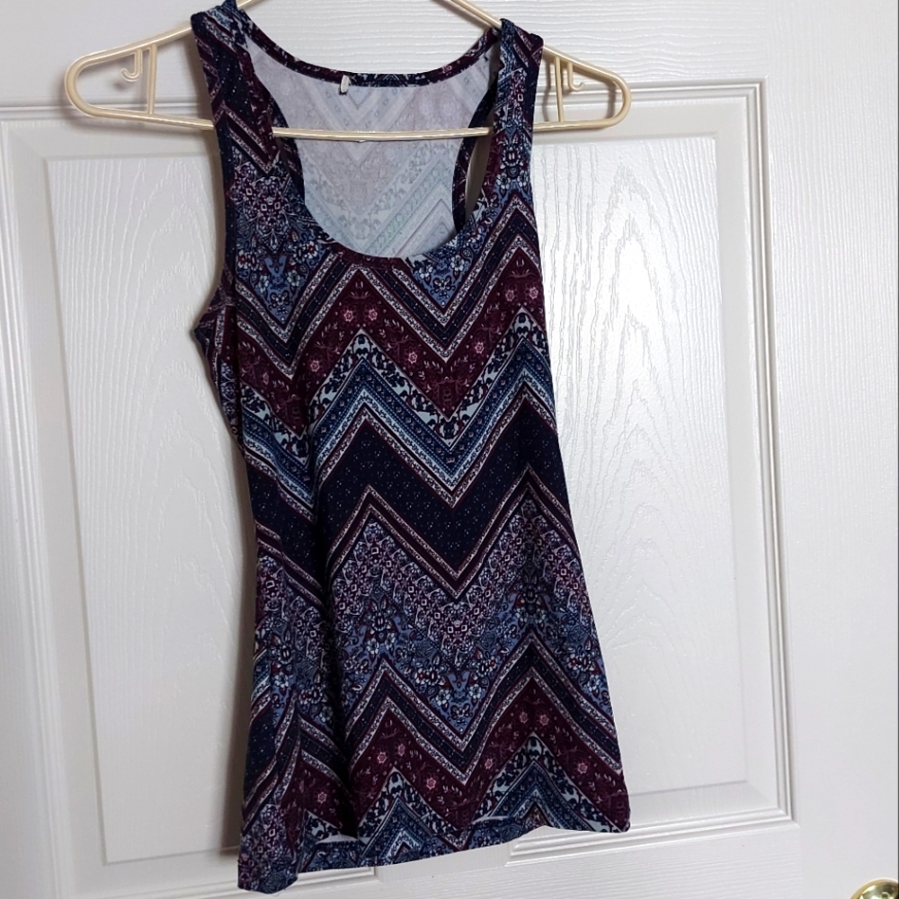 ⭐ Free with Purchase - Floral Geometric Striped Tank from Ardene